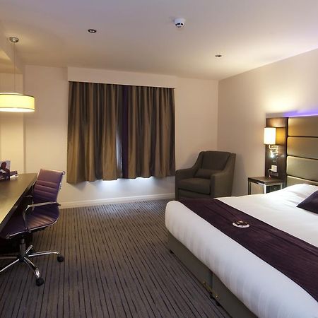 Premier Inn Falkirk - Larbert Esterno foto