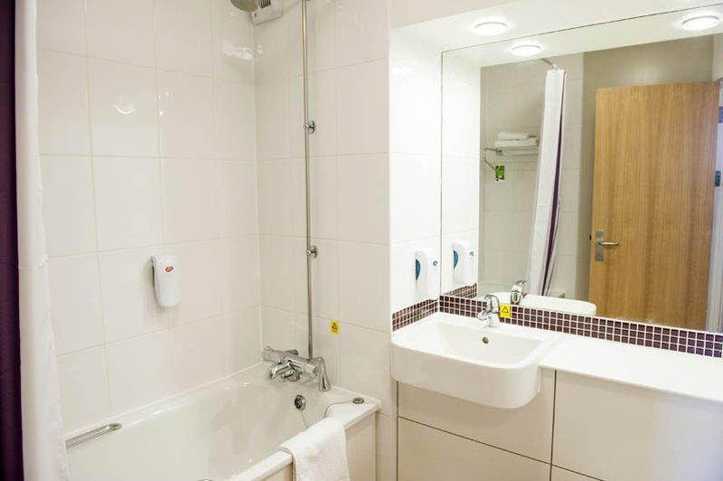 Premier Inn Falkirk - Larbert Esterno foto