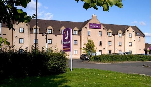 Premier Inn Falkirk - Larbert Esterno foto